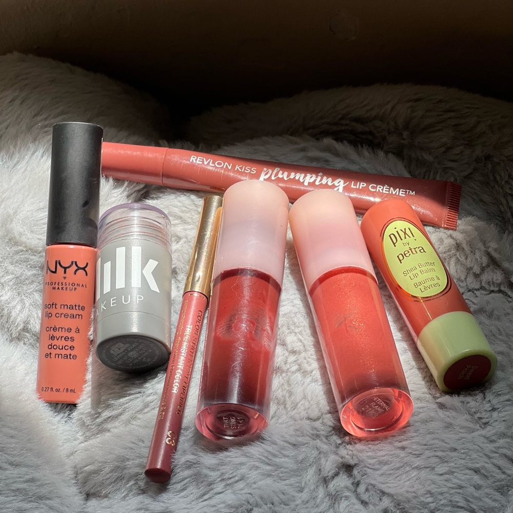 Pink lip makeup bundle